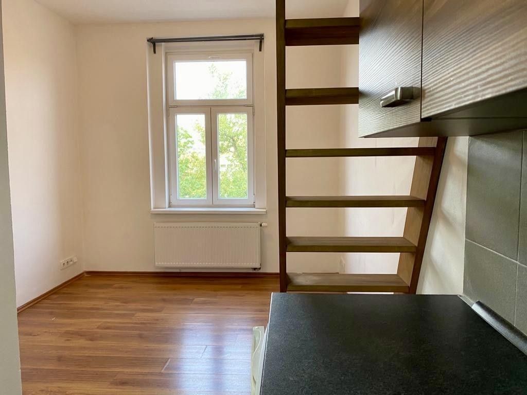 Pronájem byt 1+kk - Freyova, Praha, 20 m²