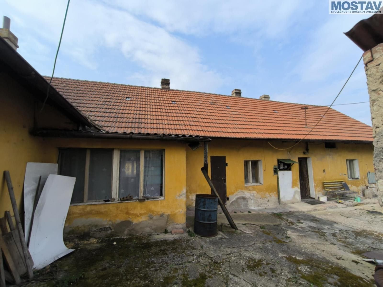 Prodej dům - Černochov, Peruc, 223 m²