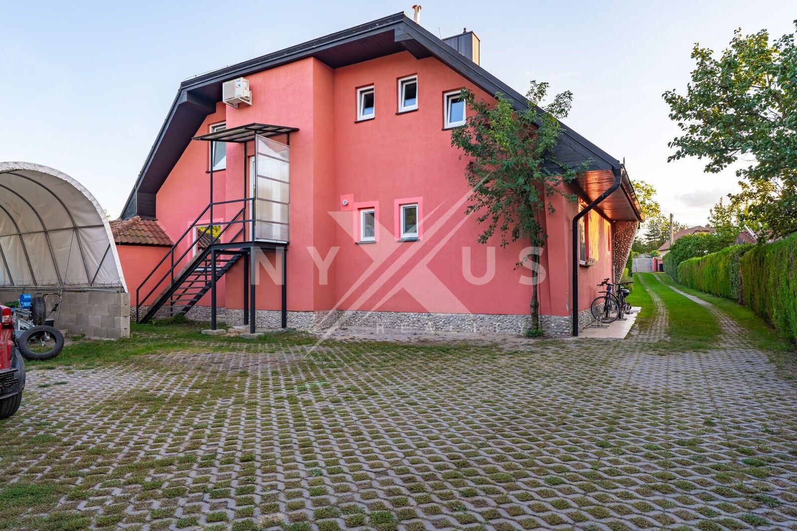 Prodej rodinný dům - Vojtěšská, Libiš, 311 m²