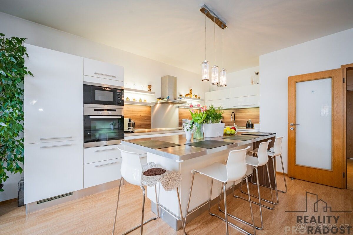 Prodej byt 4+kk - Praha, 155 00, 155 m²