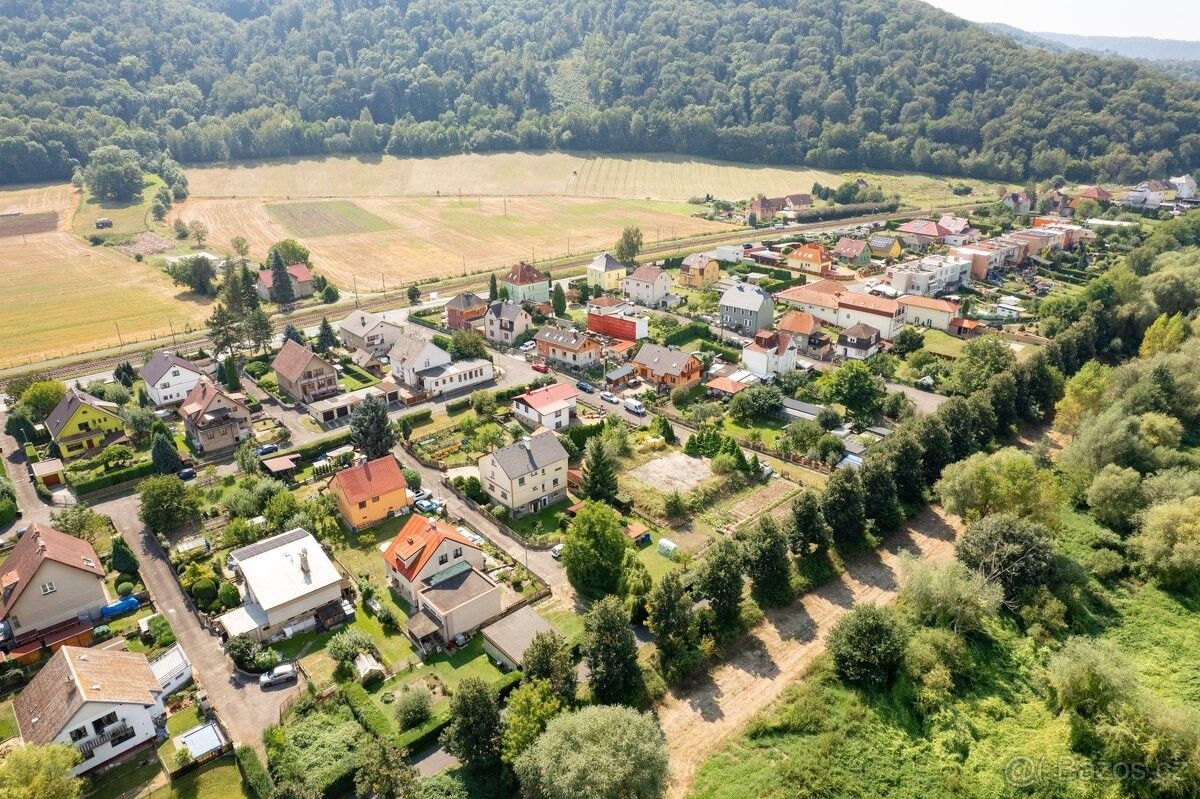 Prodej pozemek pro bydlení - Ústí nad Labem, 403 22, 736 m²