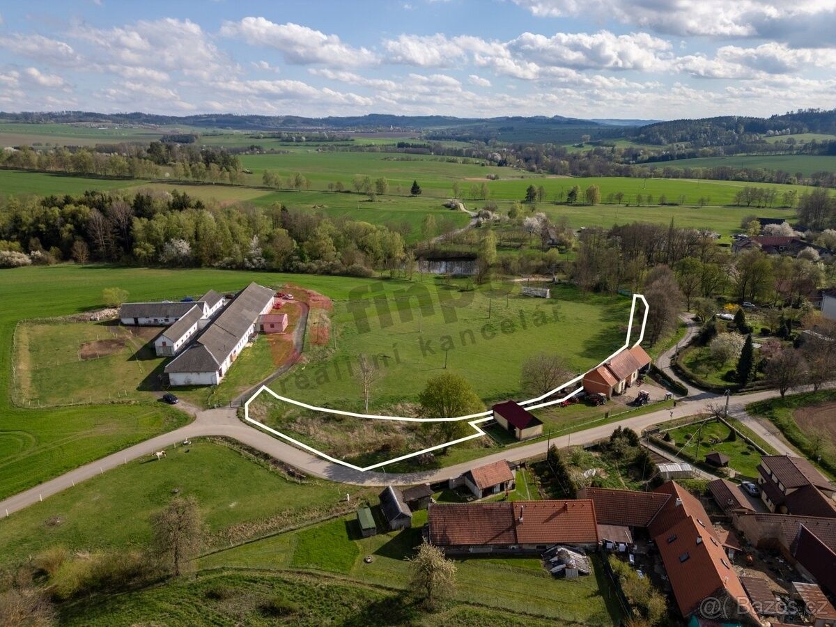 Prodej pozemek pro bydlení - Načeradec, 257 08, 1 270 m²