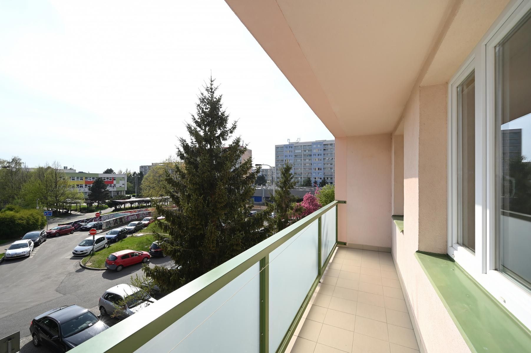 3+1, Malenická, Praha, 71 m²