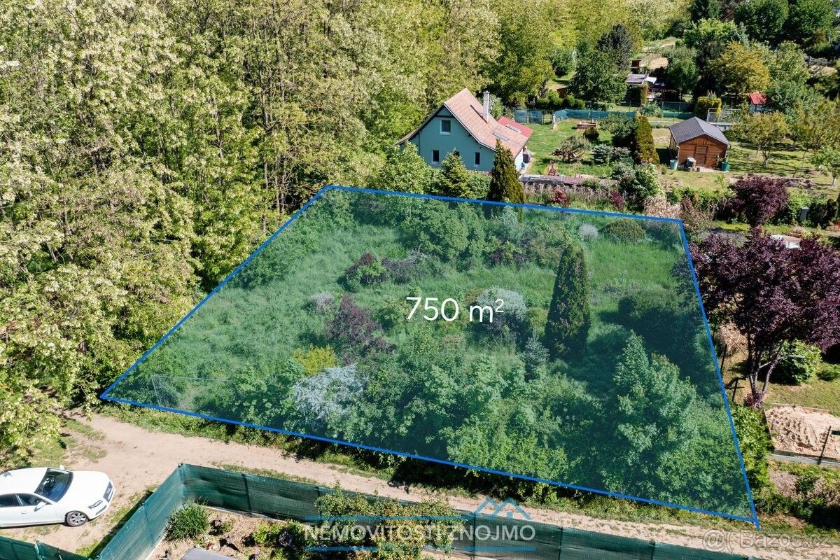 Zahrady, Znojmo, 671 81, 750 m²