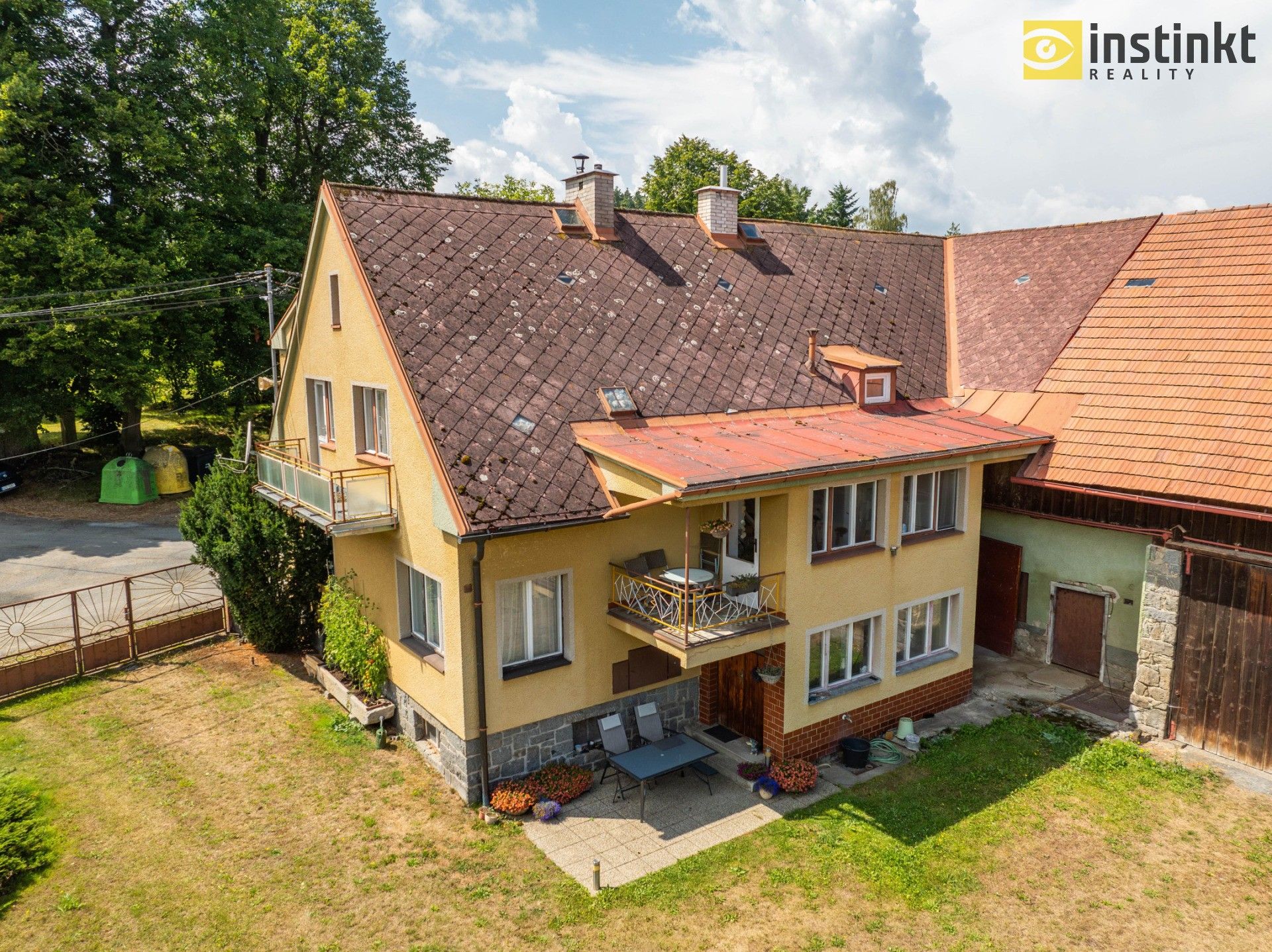 Prodej rodinný dům - Sluhov, Kolinec, 450 m²