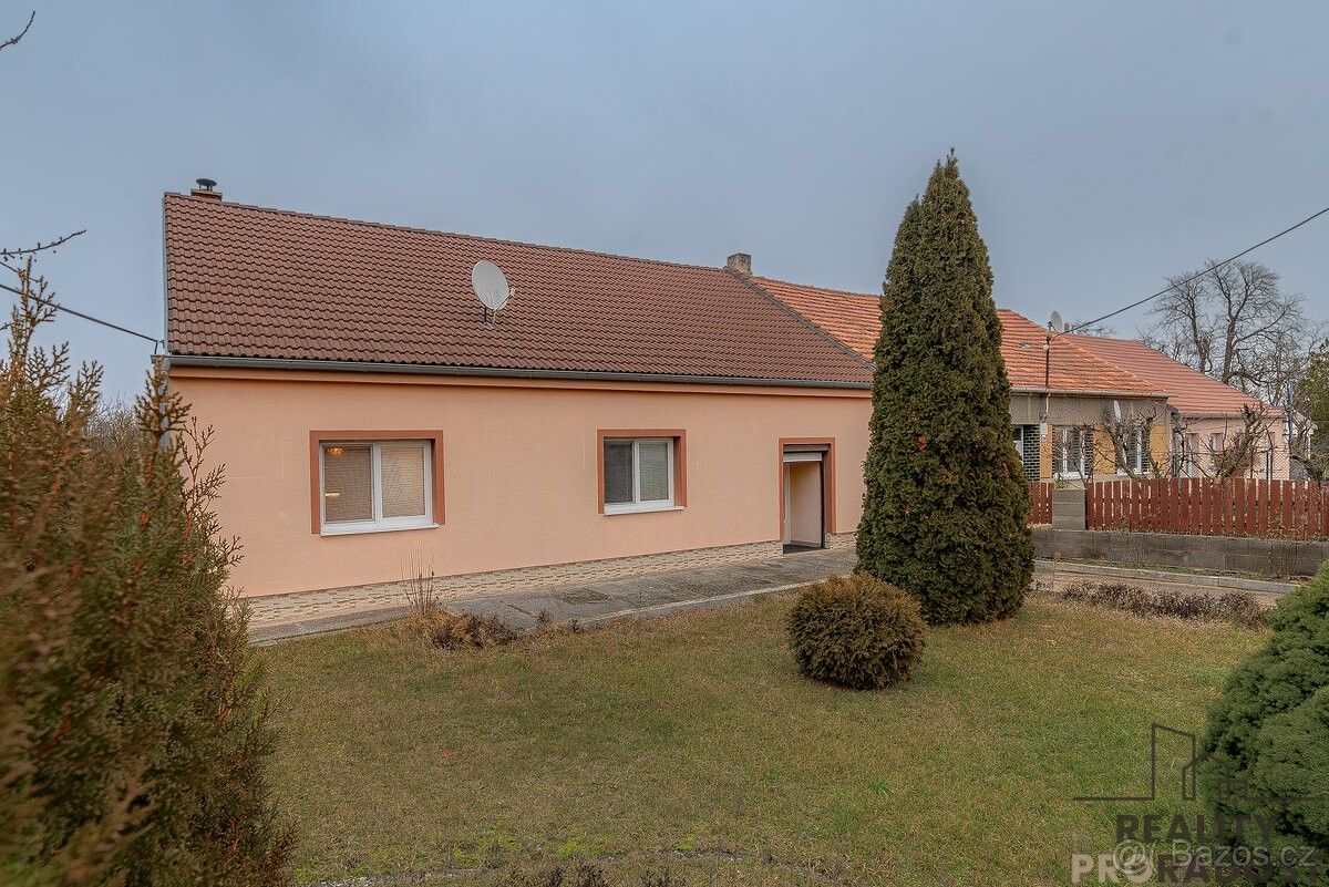 Ostatní, Hevlín, 671 69, 1 912 m²