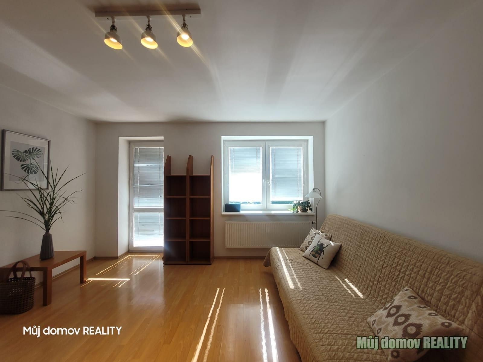 Pronájem byt 1+kk - Sídlištní, Praha, 27 m²