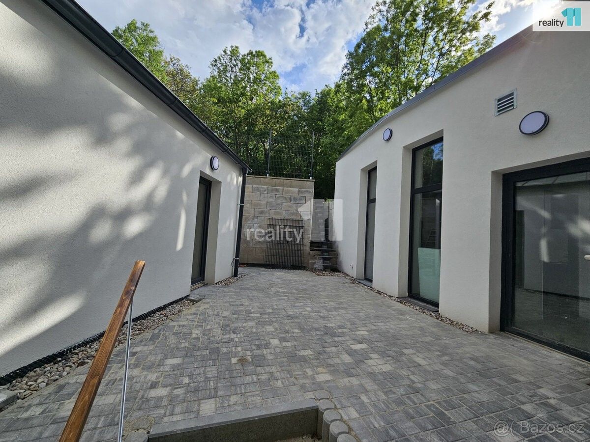 1+1, Praha, 141 00, 34 m²