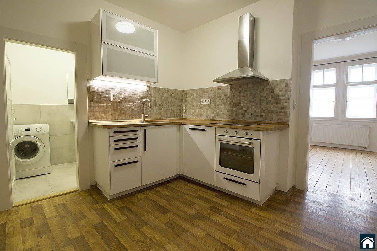 3+kk, Krymská, Praha, 49 m²
