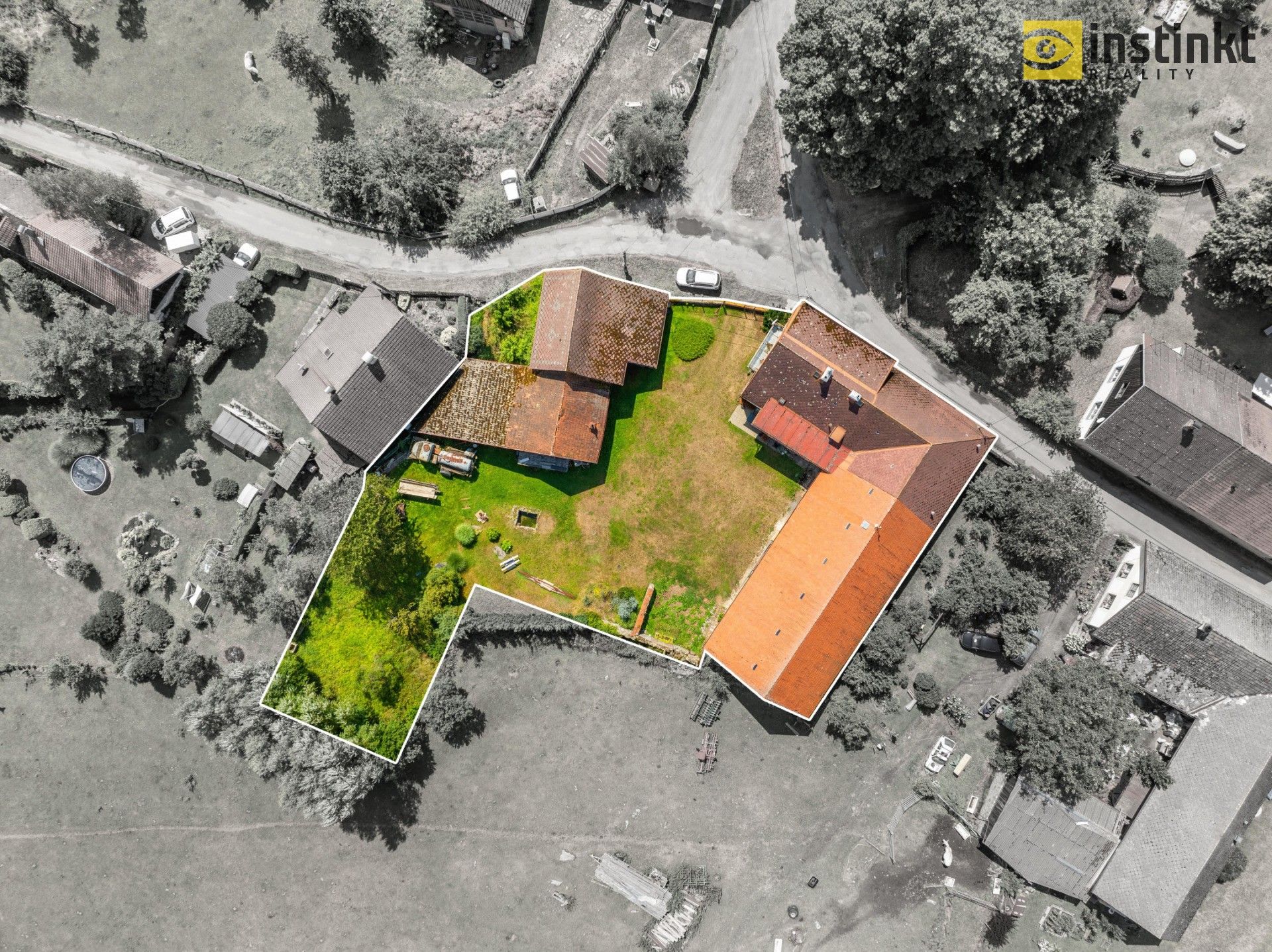 Rodinné domy, Sluhov, Kolinec, 450 m²