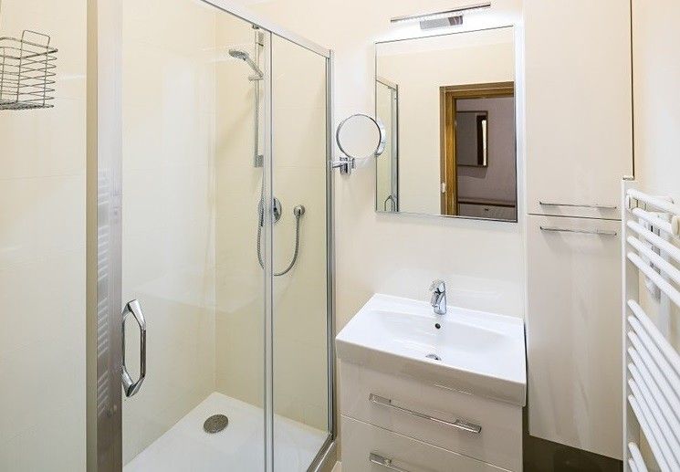 Pronájem byt 1+kk - Jindřicha Plachty 595/6, Praha, 46 m²