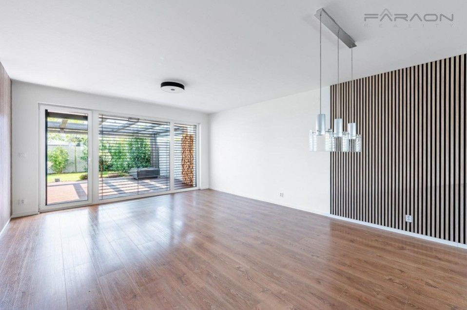 Prodej rodinný dům - Máchova, Vestec, 161 m²