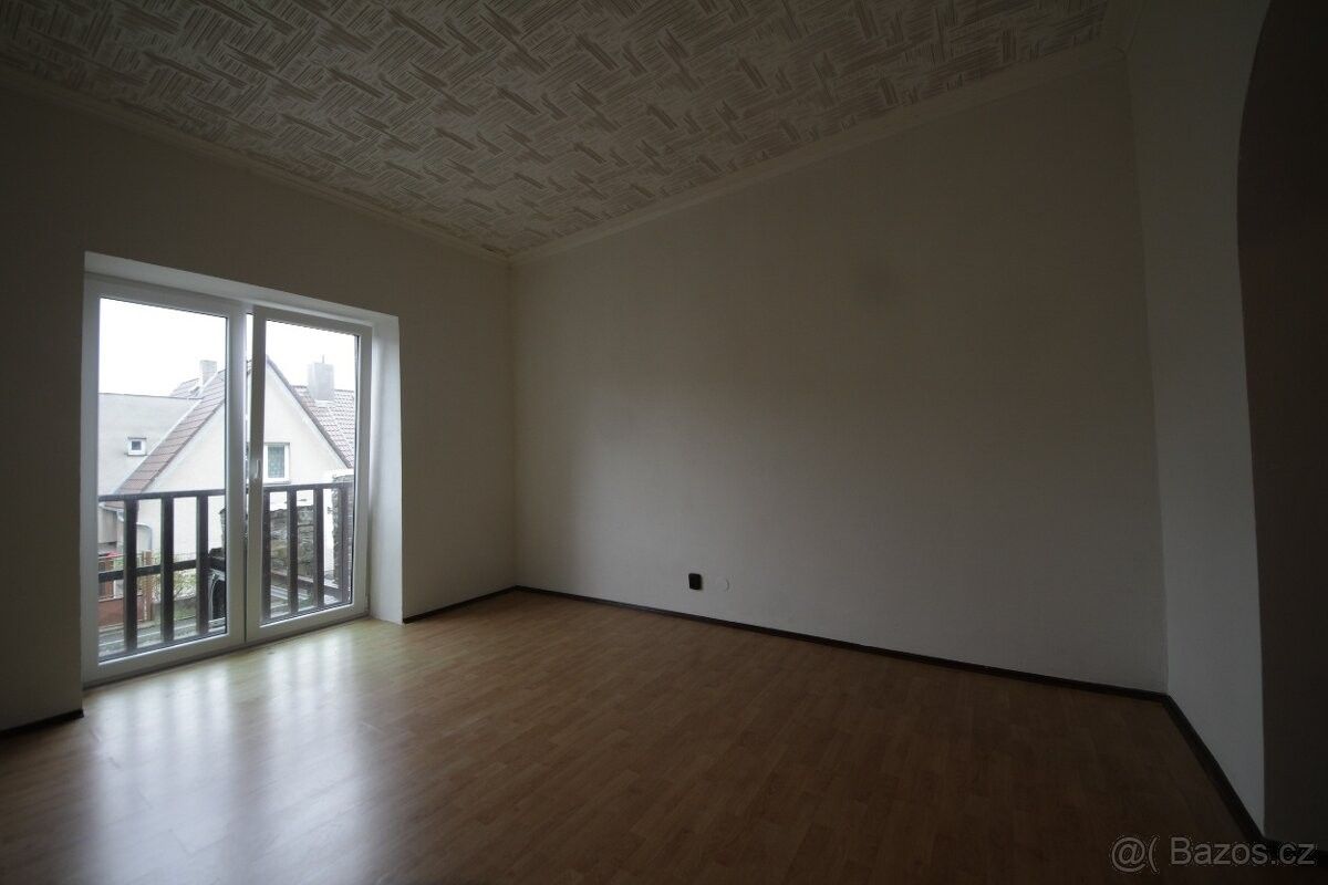 1+kk, Praha, 198 00, 30 m²