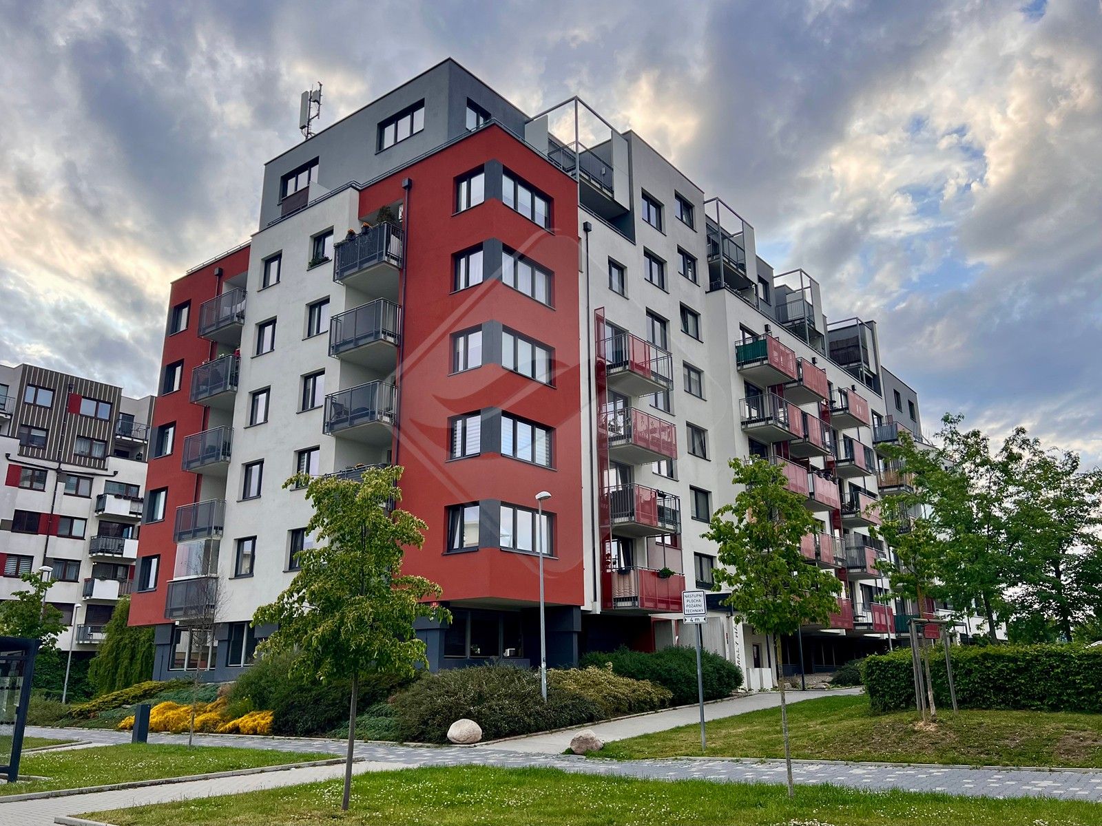 2+kk, Kardausova, Praha, 54 m²