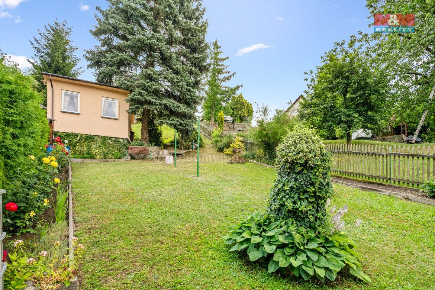 Zahrady, Žitná, Ústí nad Labem, 652 m²