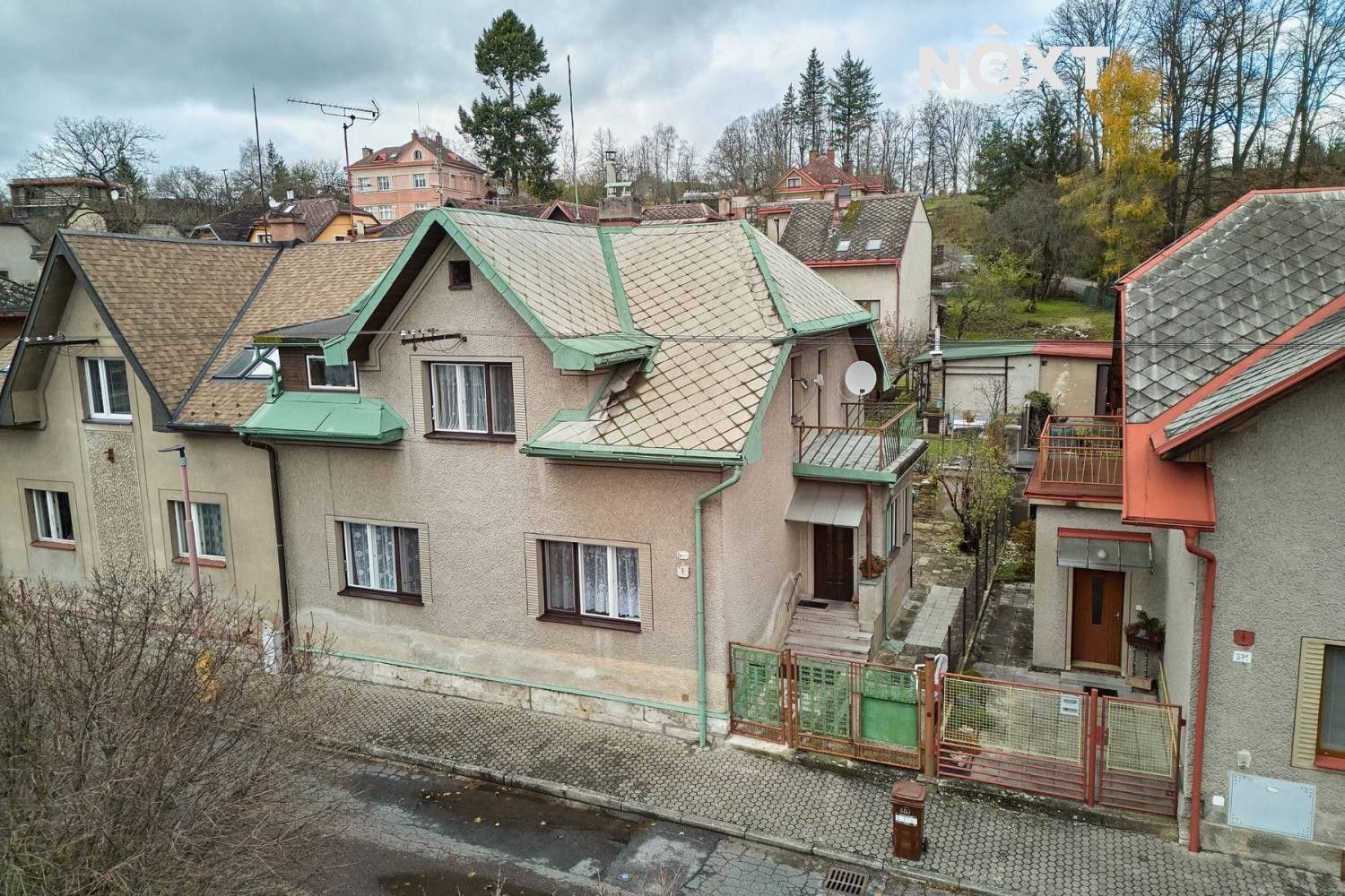 Rodinné domy, Divadelní, Červený Kostelec, 160 m²