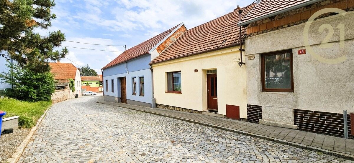 Prodej dům - Ivančice, 664 91, 251 m²