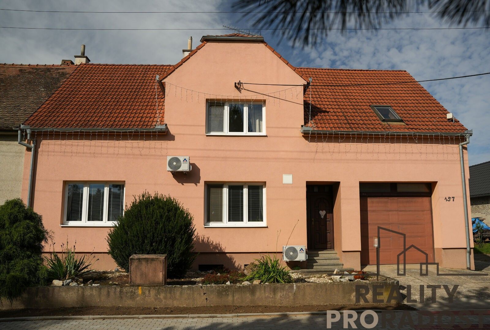 Rodinné domy, Šardice, 212 m²