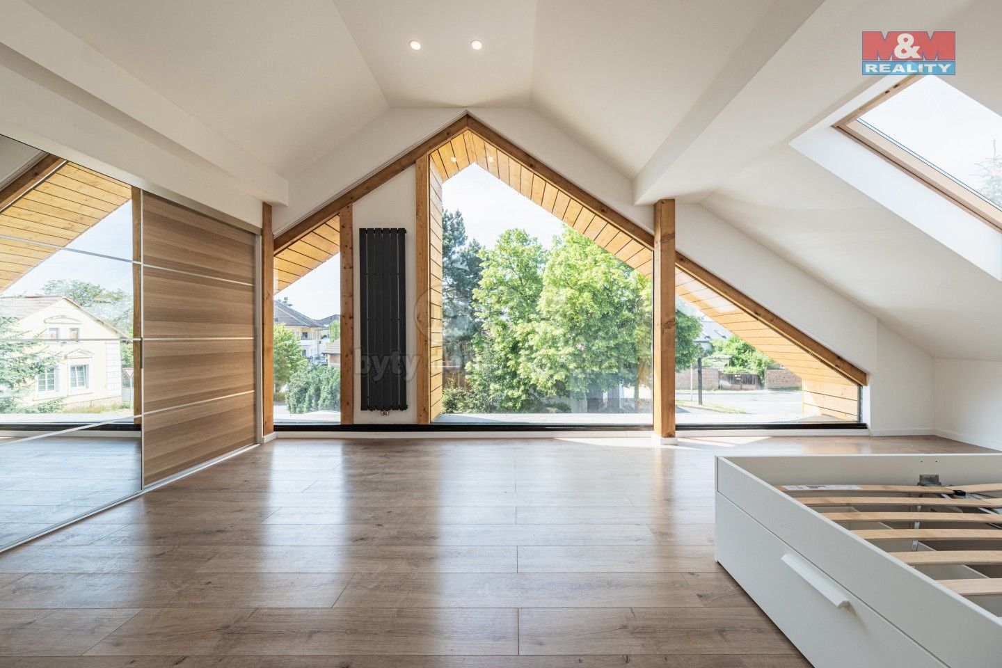 Prodej rodinný dům - Žampiónová, Praha, 190 m²