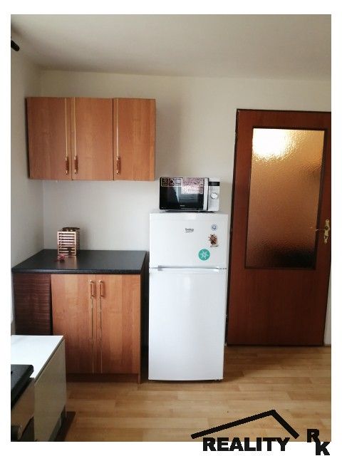 Pronájem byt 1+1 - Babylonská, Praha, 35 m²