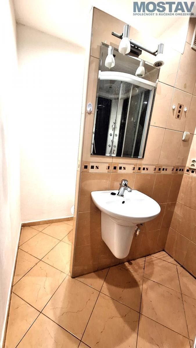 Pronájem byt 2+kk - Jaroslava Vrchlického, Most, 40 m²