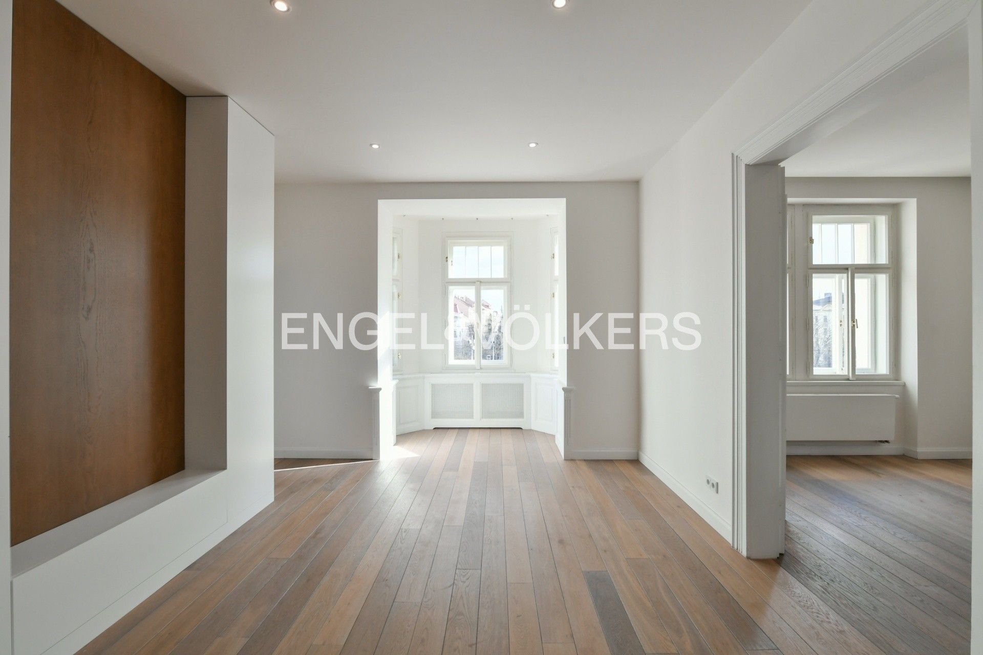 3+kk, náměstí Jiřího z Poděbrad, Praha, 93 m²