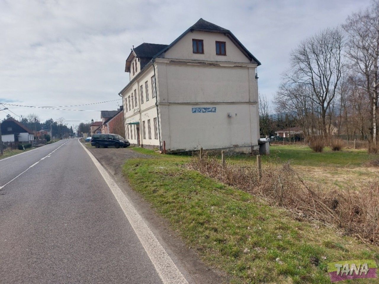 Prodej rodinný dům - Královec, 670 m²