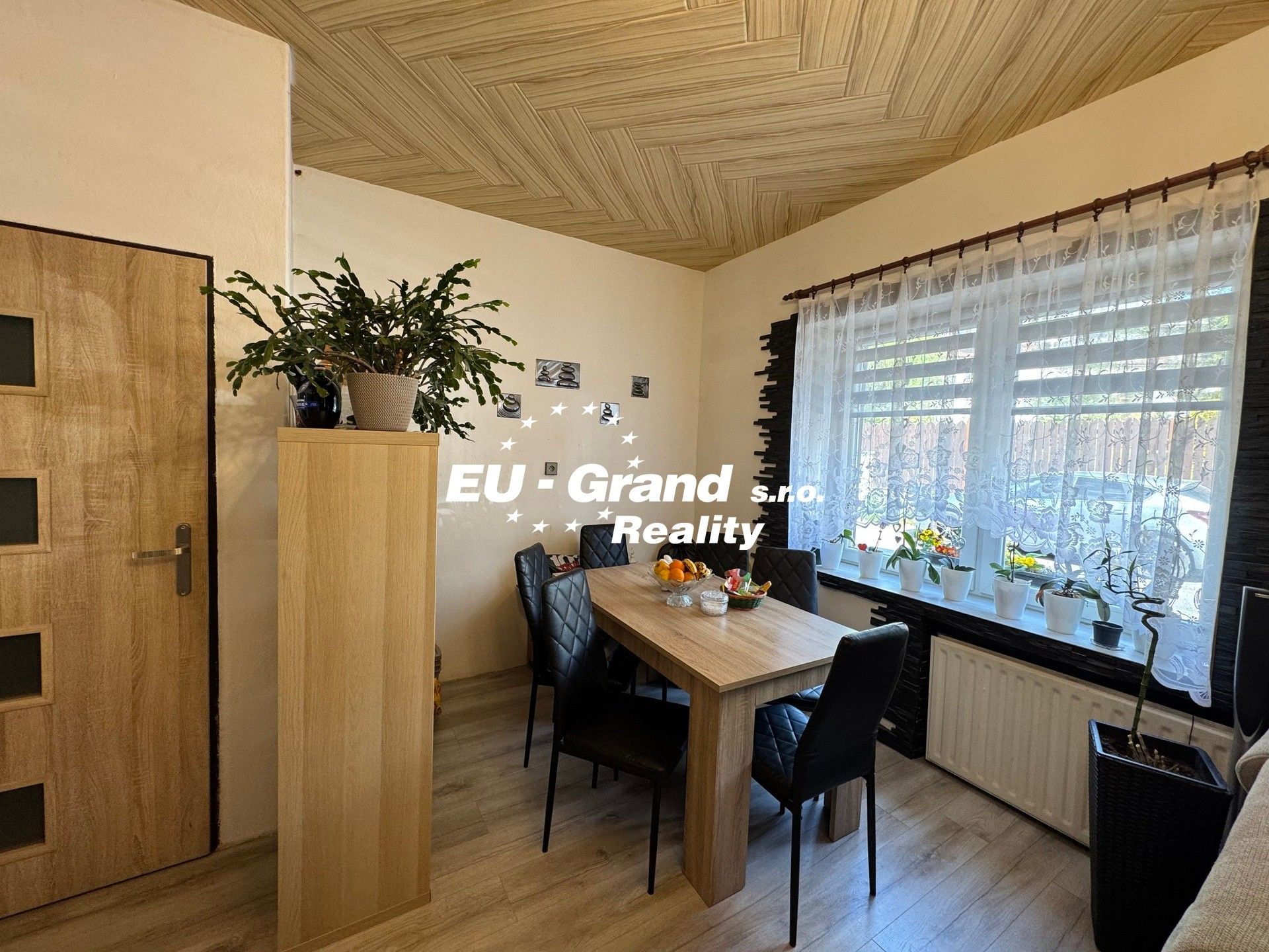 Prodej rodinný dům - Křižíkova, Krásná Lípa, 350 m²