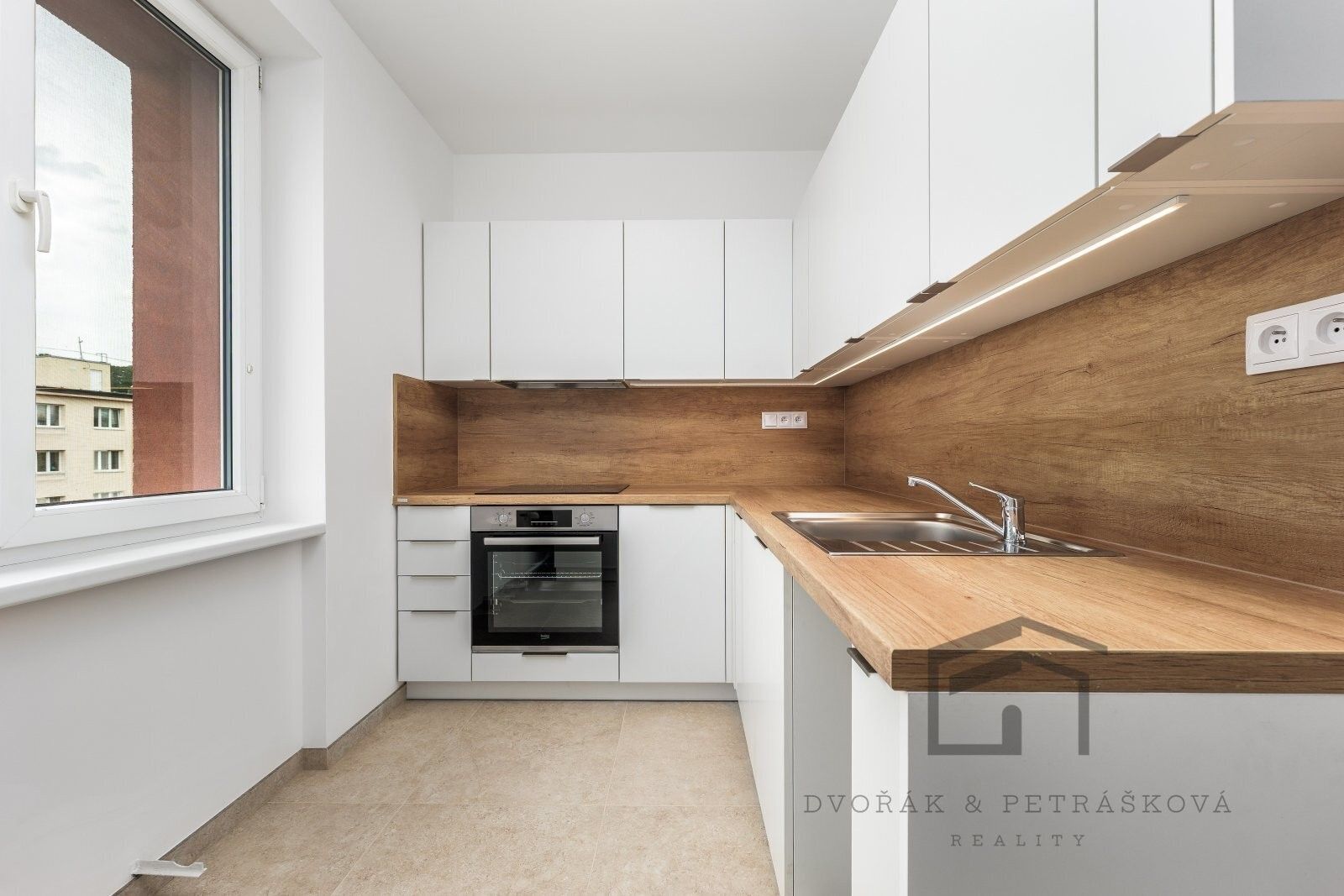 2+1, Mochovská, Praha, 52 m²