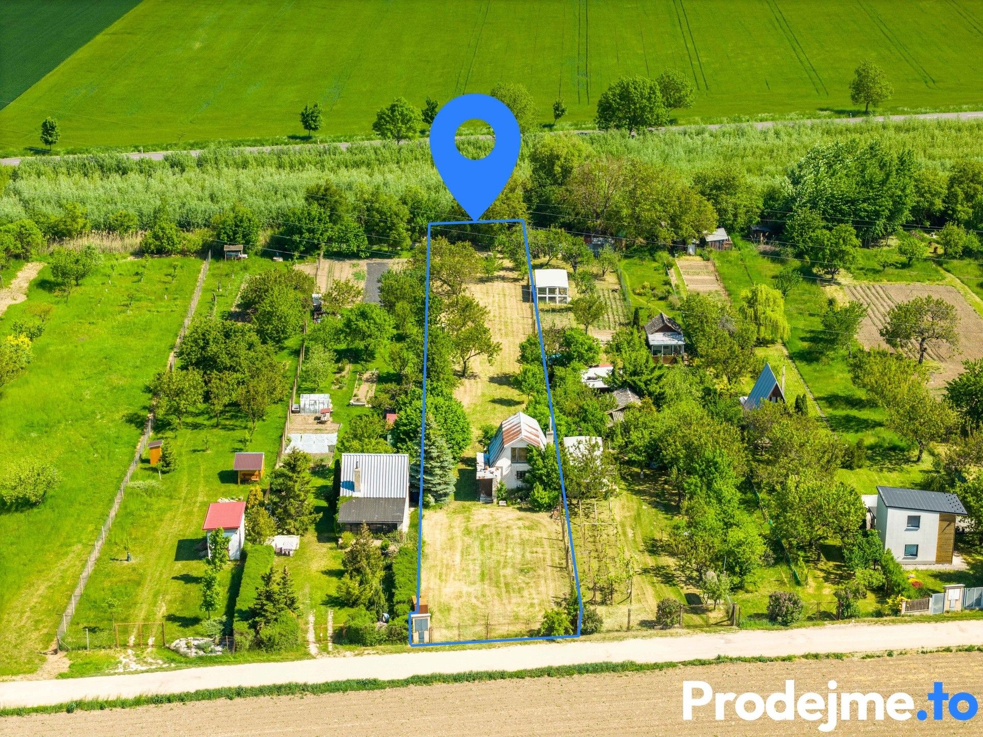 Zahrady, Přímětice, Znojmo, 1 617 m²