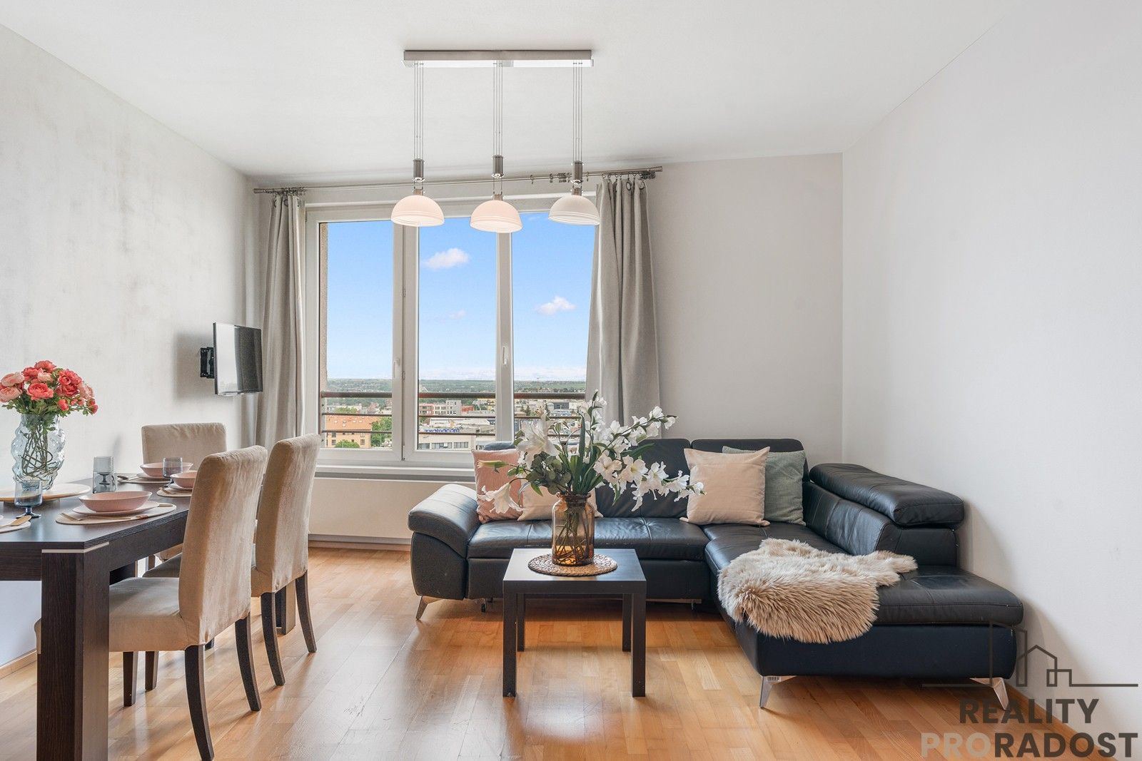 2+kk, Tlumačovská, Praha, 62 m²