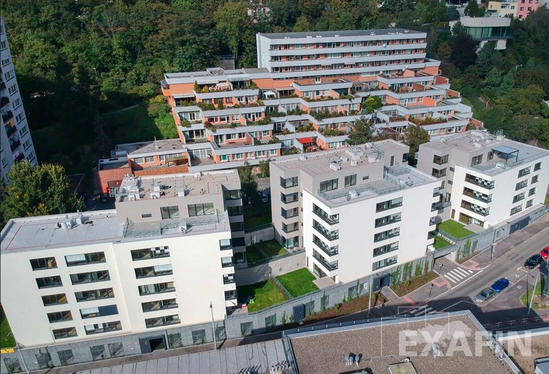 4+kk, Plzeňská, Praha, 128 m²
