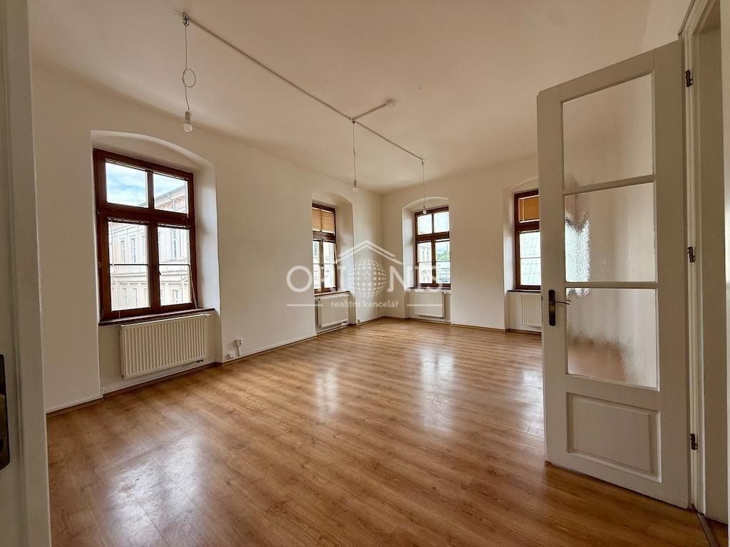 Pronájem byt 2+1 - Revoluční, Chomutov, 65 m²