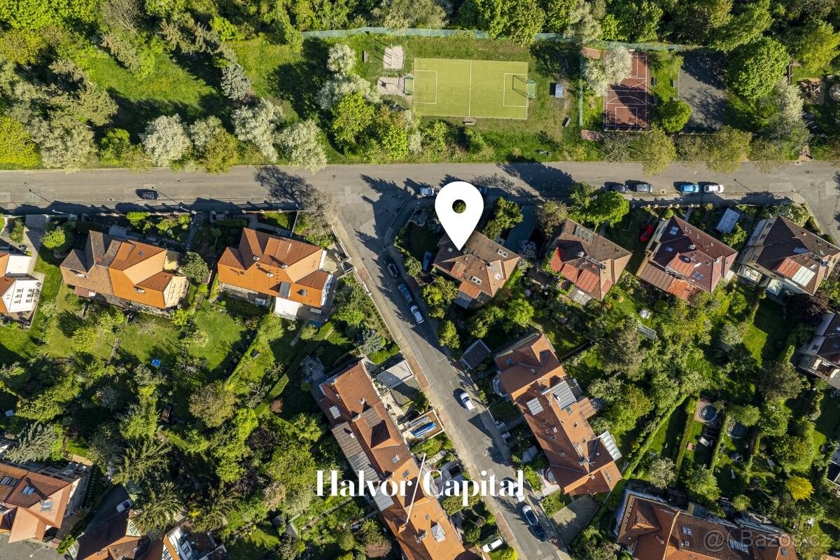 Prodej dům - Praha, 162 00, 140 m²