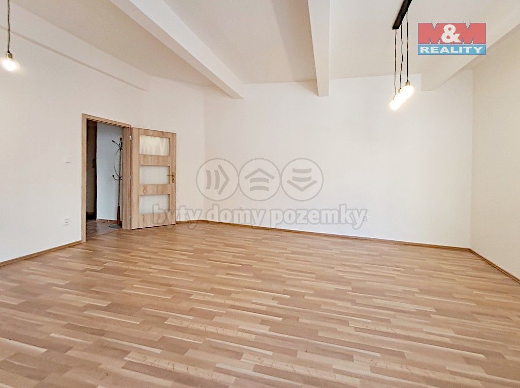 Prodej byt 1+1 - Lucemburská, Praha, 56 m²