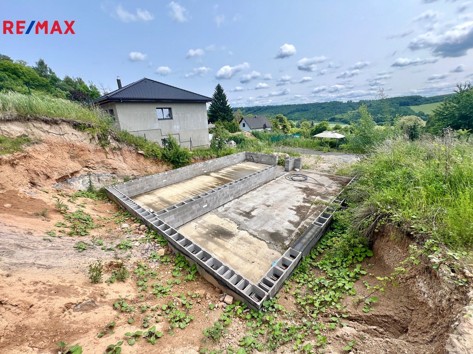 Pozemky pro bydlení, Domoušice, 1 497 m²