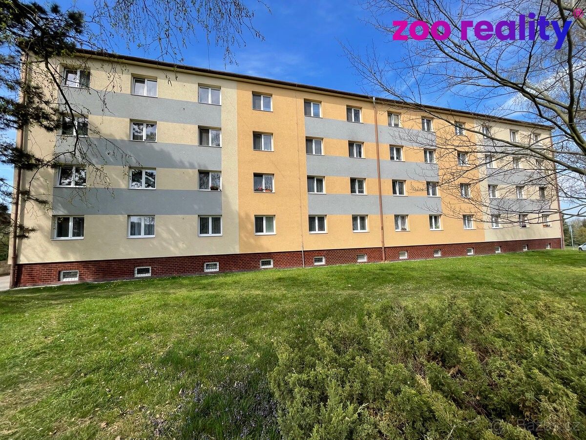 Prodej byt 3+1 - Chvaletice, 533 12, 58 m²