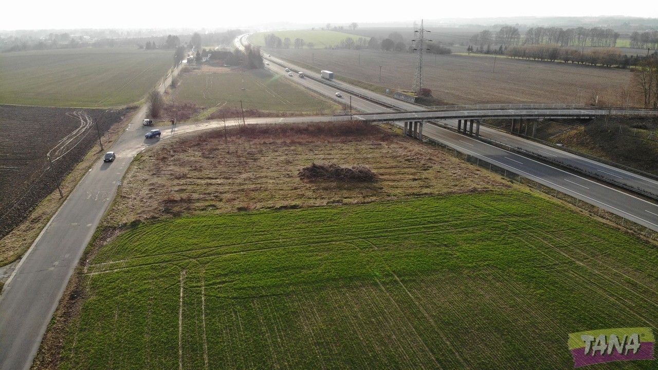 Prodej komerční pozemek - Čtveřín, 3 080 m²