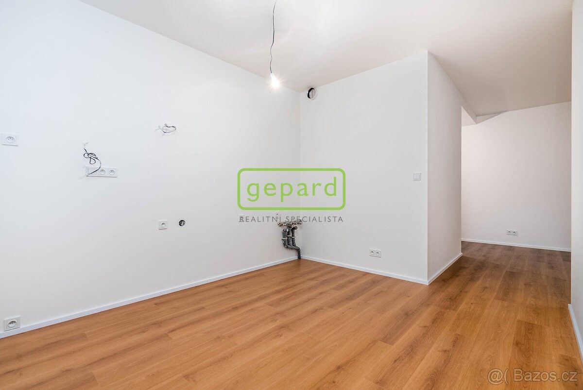 Prodej byt 2+kk - Praha, 182 00, 40 m²