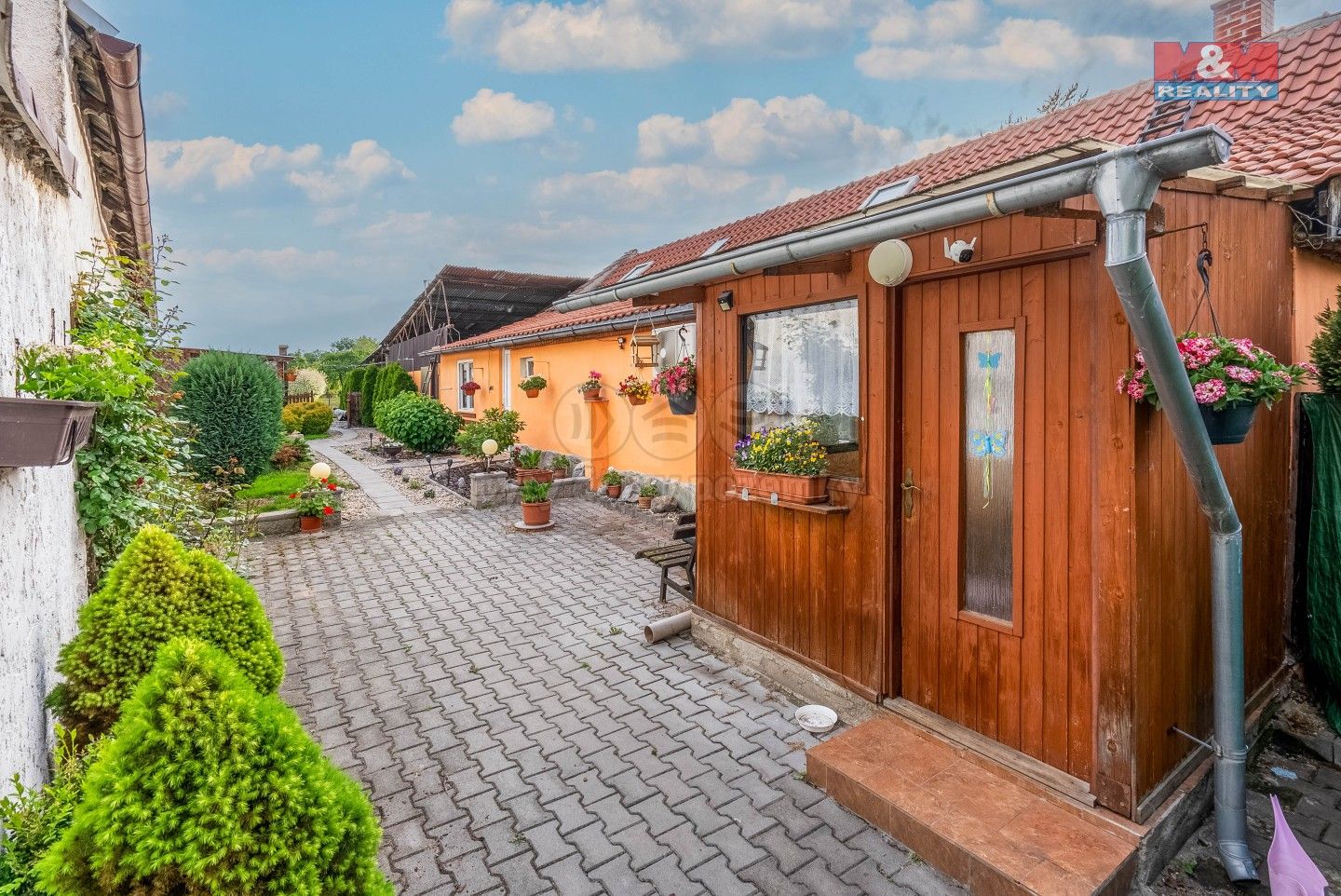Rodinné domy, Hlavní, Neratovice, 174 m²