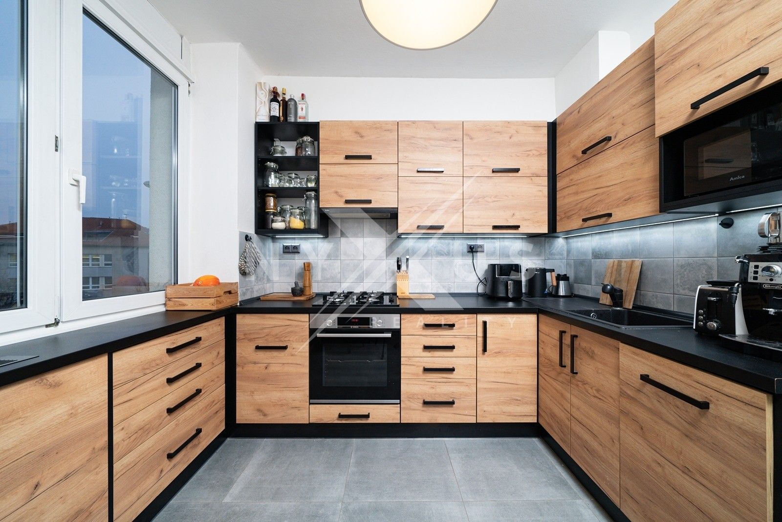 Prodej byt 2+1 - Ruská, Praha, 62 m²