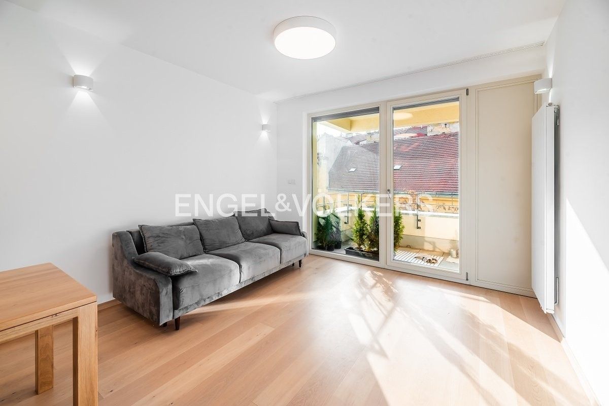 2+kk, Krakovská, Praha, 60 m²
