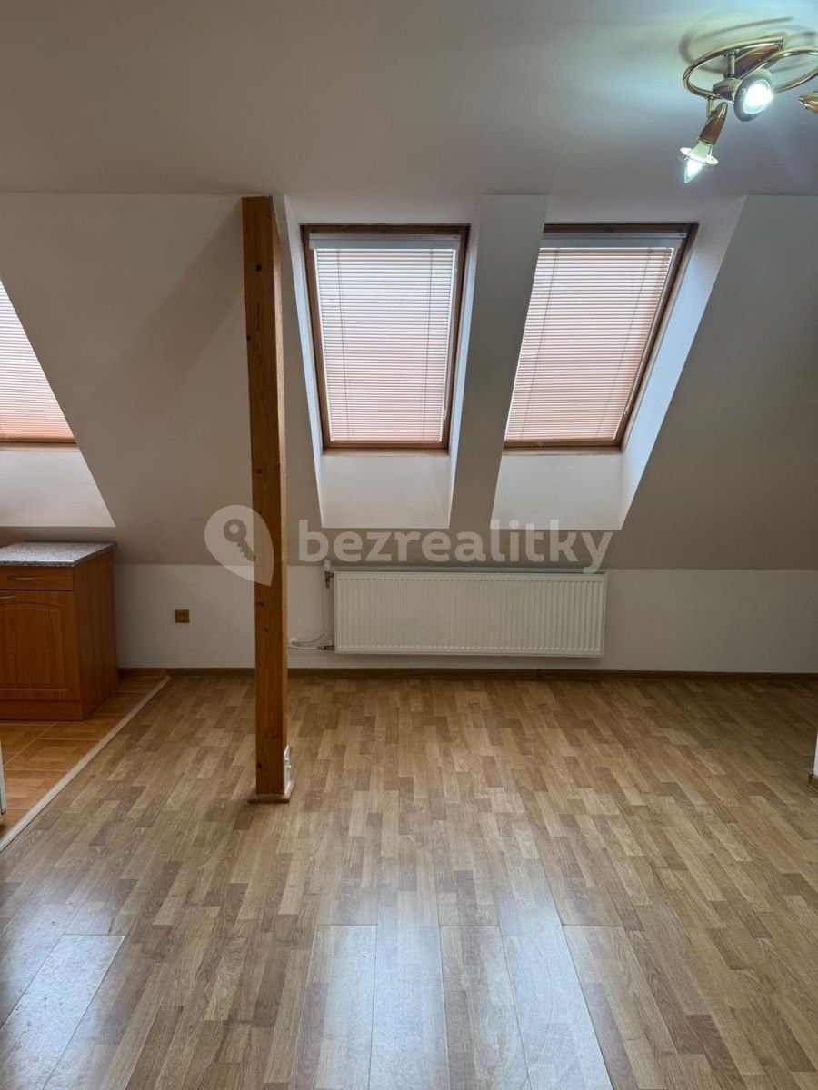 1+kk, Václavské náměstí, Kutná Hora, 37 m²