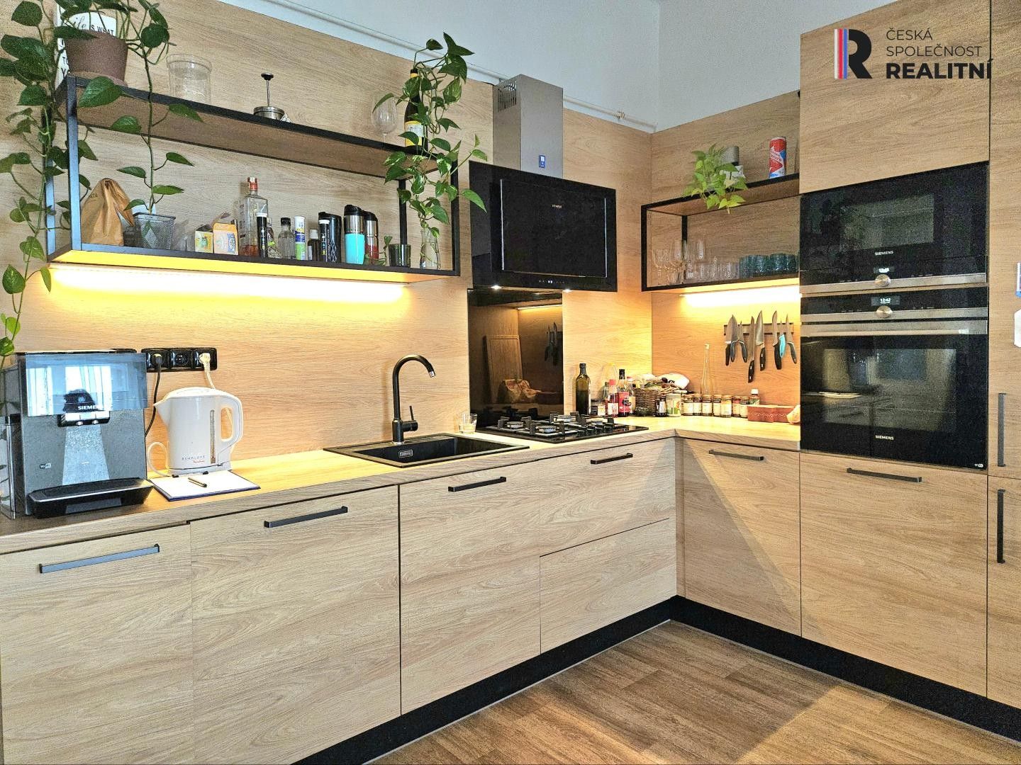 2+1, Jugoslávská, Praha, 106 m²