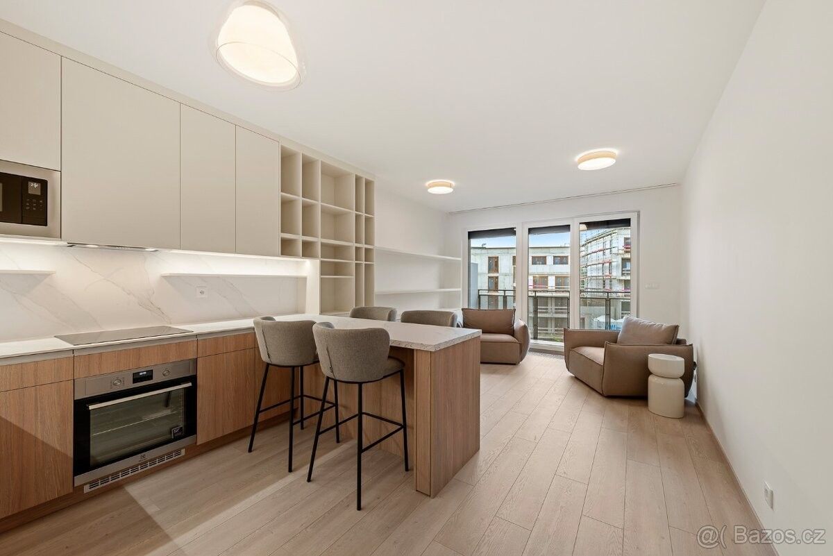 2+kk, Praha, 140 00, 51 m²