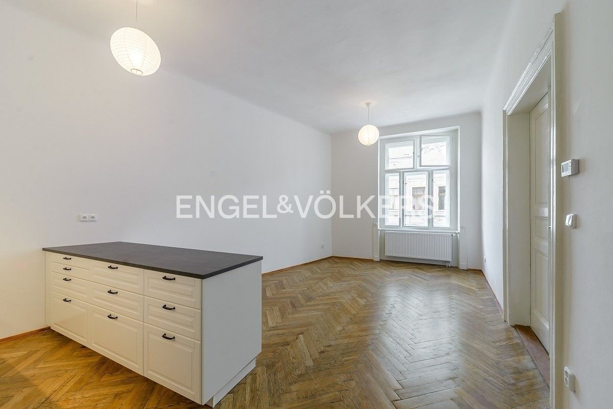 3+kk, Dlouhá, Praha, 88 m²