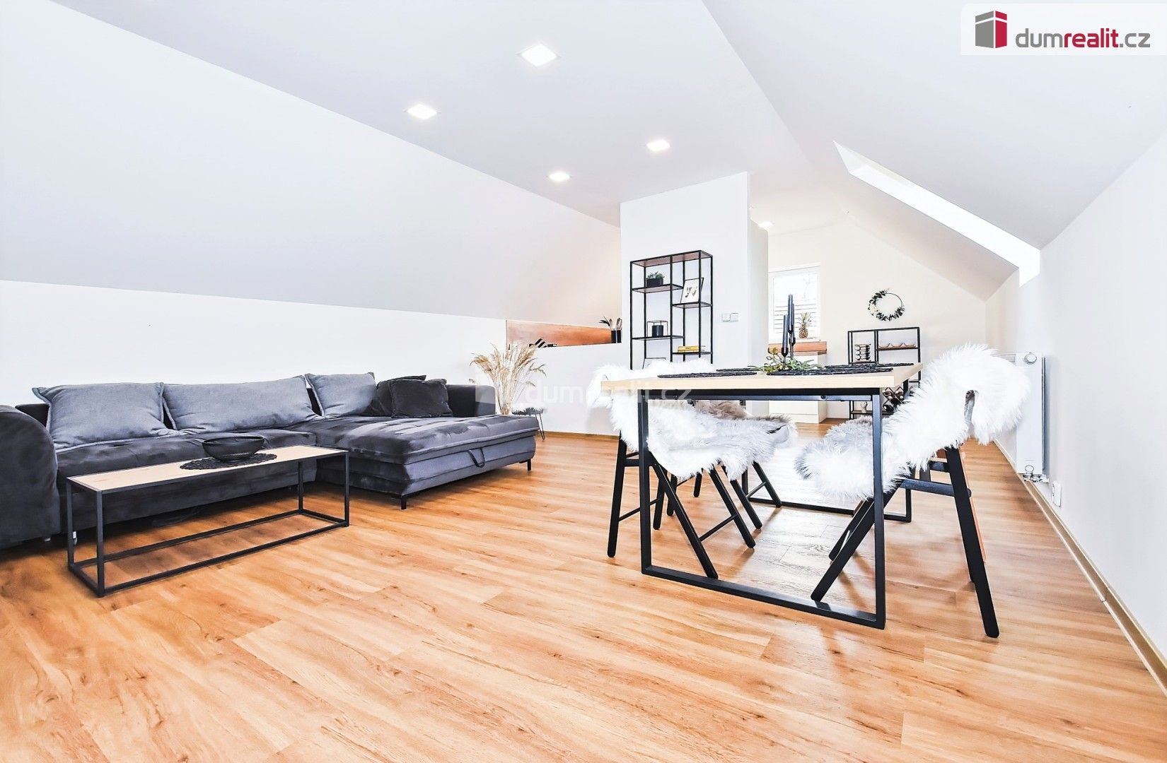 Rodinné domy, Hostín, 210 m²