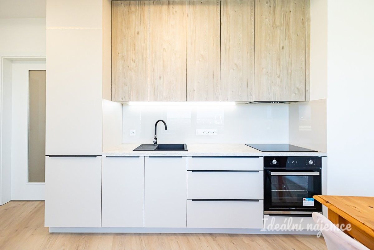 2+kk, Praha 11, Praha, 47 m²
