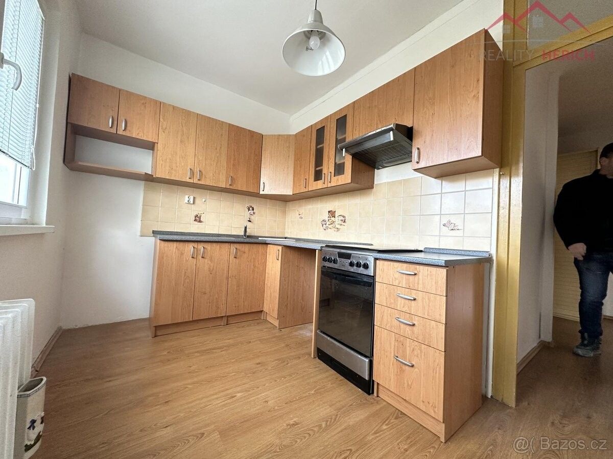 2+1, Chomutov, 430 03