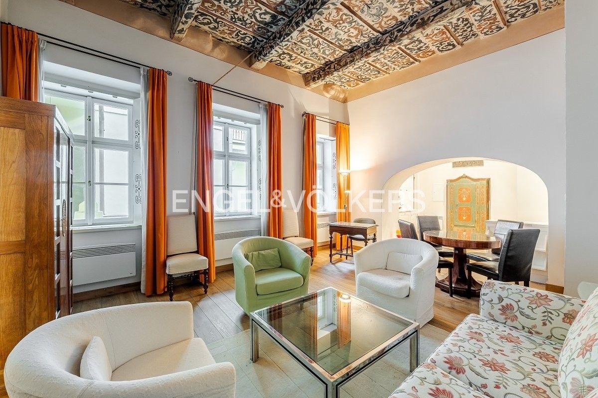 2+kk, Betlémské náměstí, Praha, 57 m²